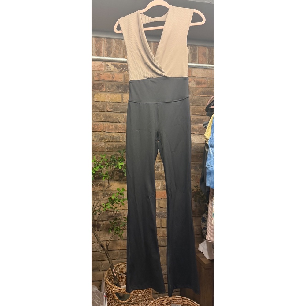 SOLD FP Movement Free People Good Karma Flare Jumpsuit Tan Black Medium - Picture 4 of 4